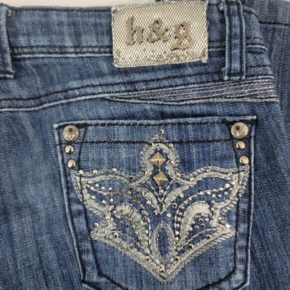H&G Women’s Low Rise Boot Cut Distress Jeweled Trim Jeans Pants – Size 9 - Picture 13 of 16